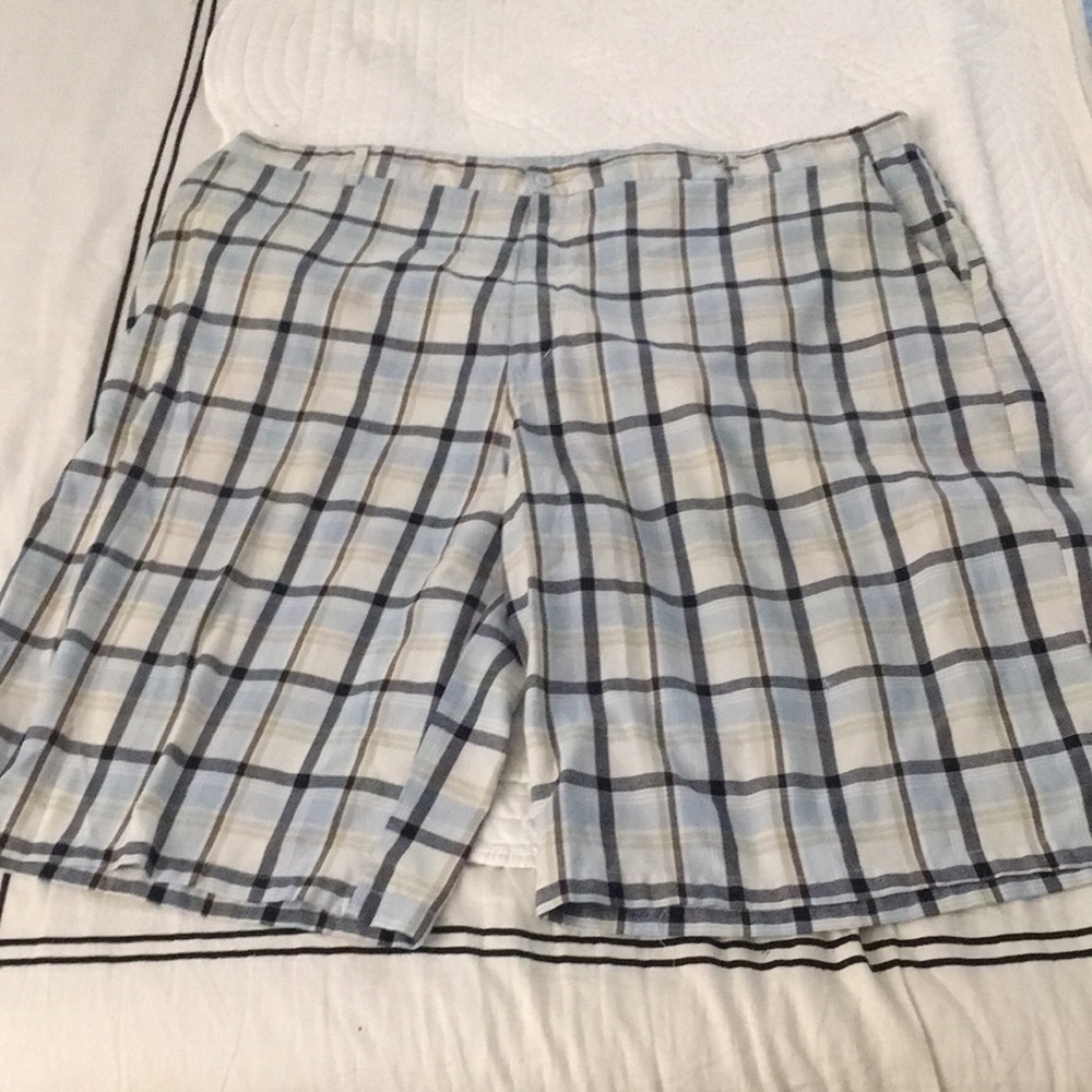 Men’s “Old School” brand shorts.